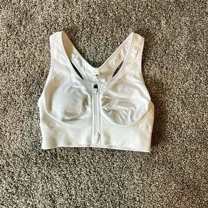 Women’s Sports Bra